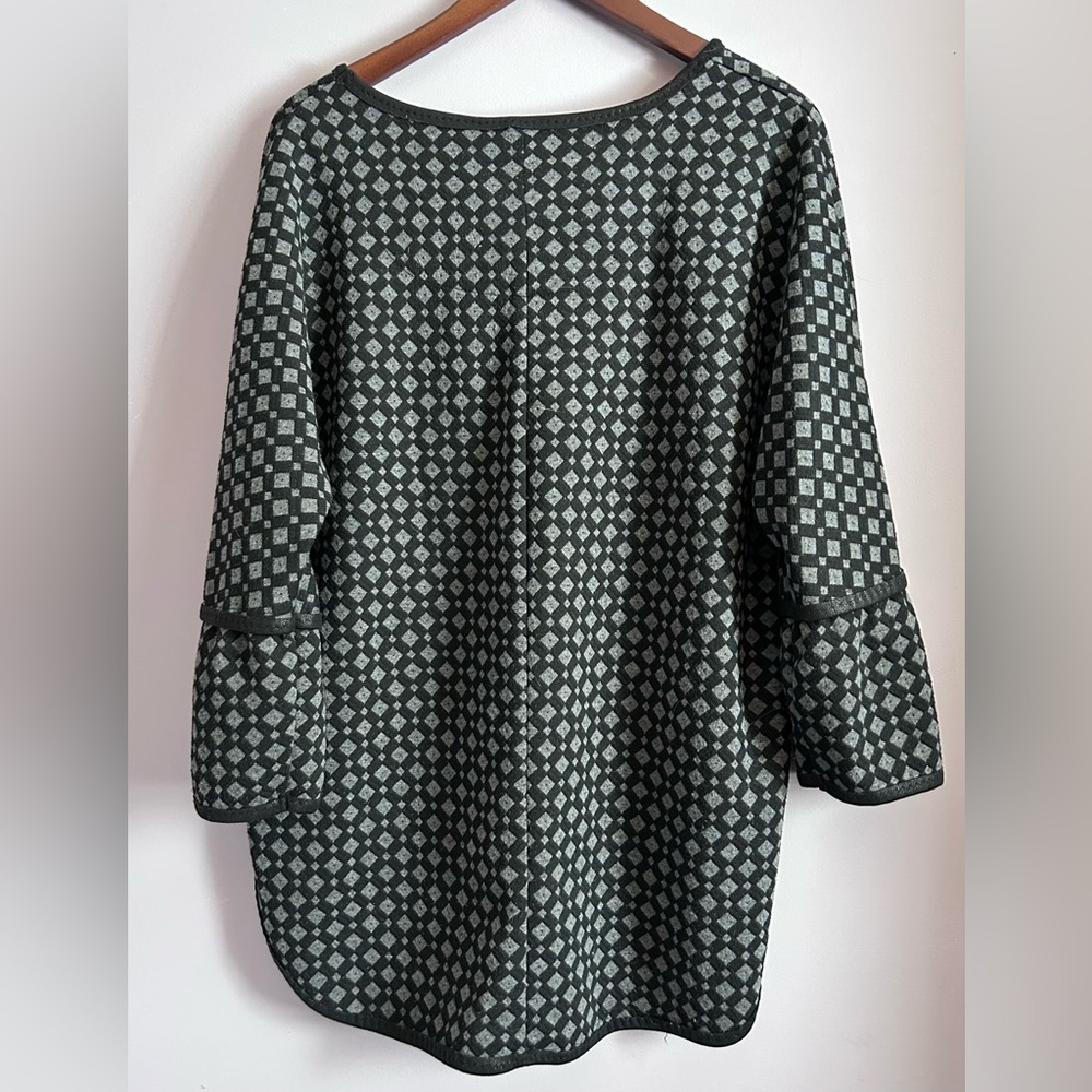 Max Studio Gray Geo Pattern Tunic Size Large - Picture 2 of 8